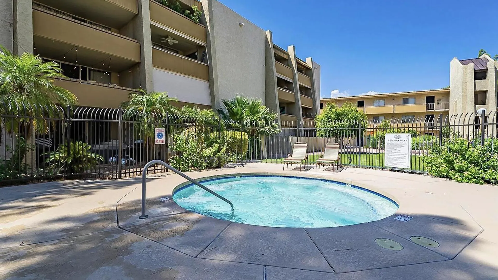 Relaxing Condo With Parking - Minutes To Old Town! Scottsdale Apartmán